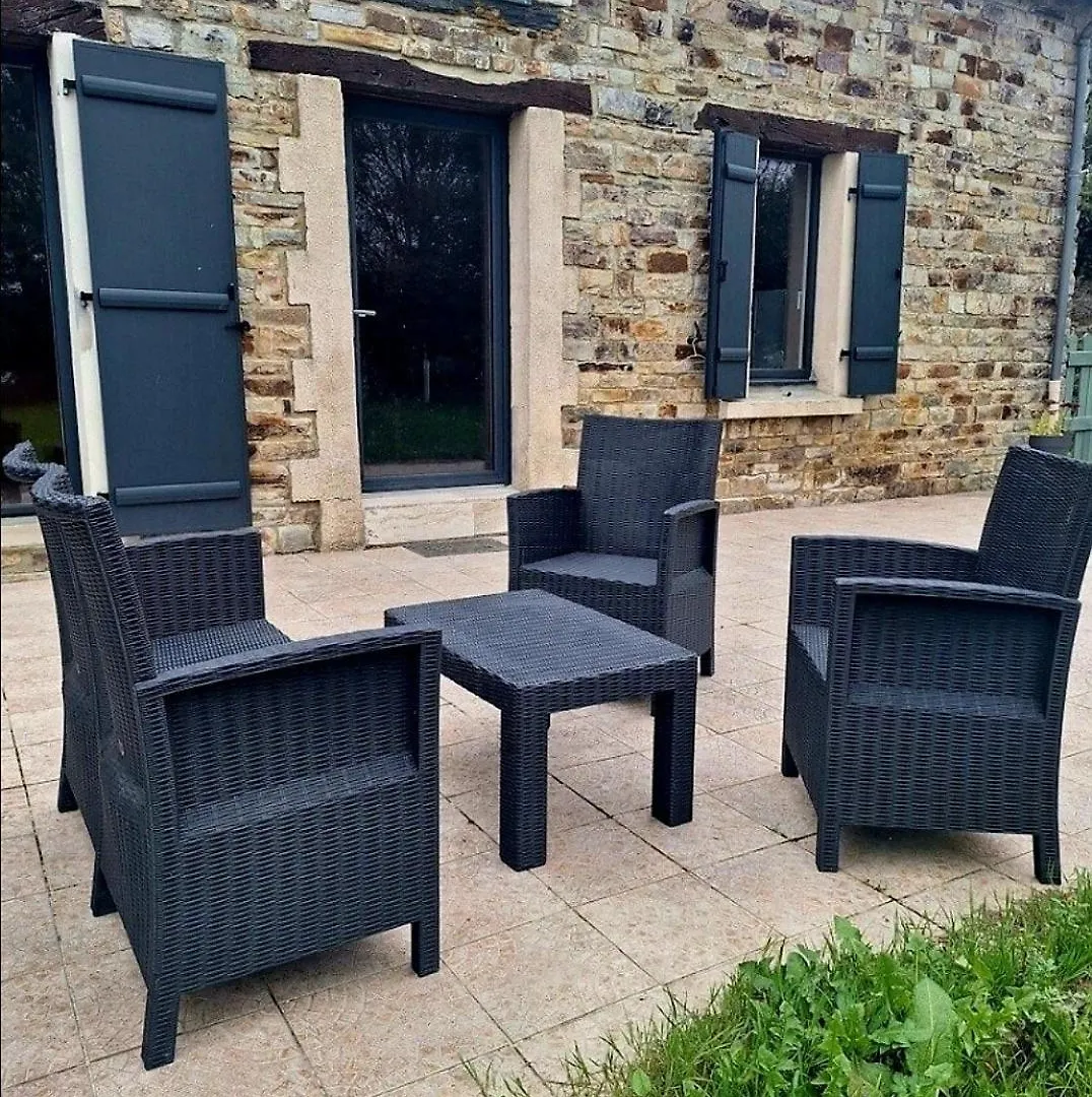 הוילה Servon-sur-Vilaine Longere Avec Jacuzzi Et Jardin A 10 Min De Rennes בית נופש